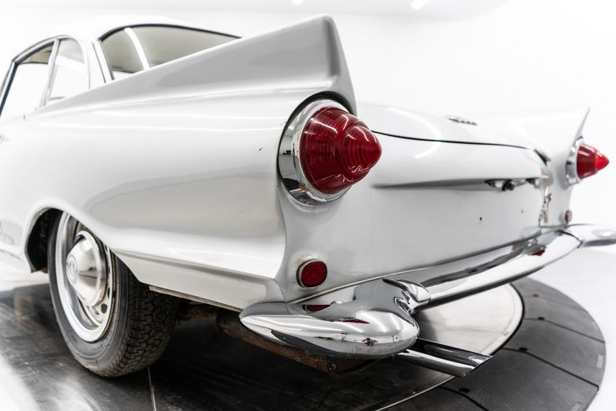 Детали экстерьера Auto Union 1000 SP Coupe 1960 года  (фото 16 из 84)